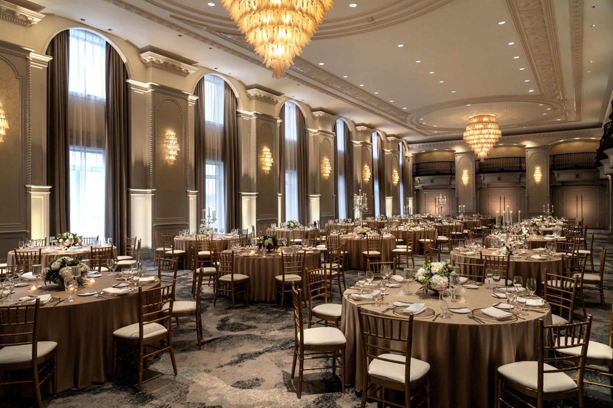 The Westin Book Cadillac Детройт Экстерьер фото