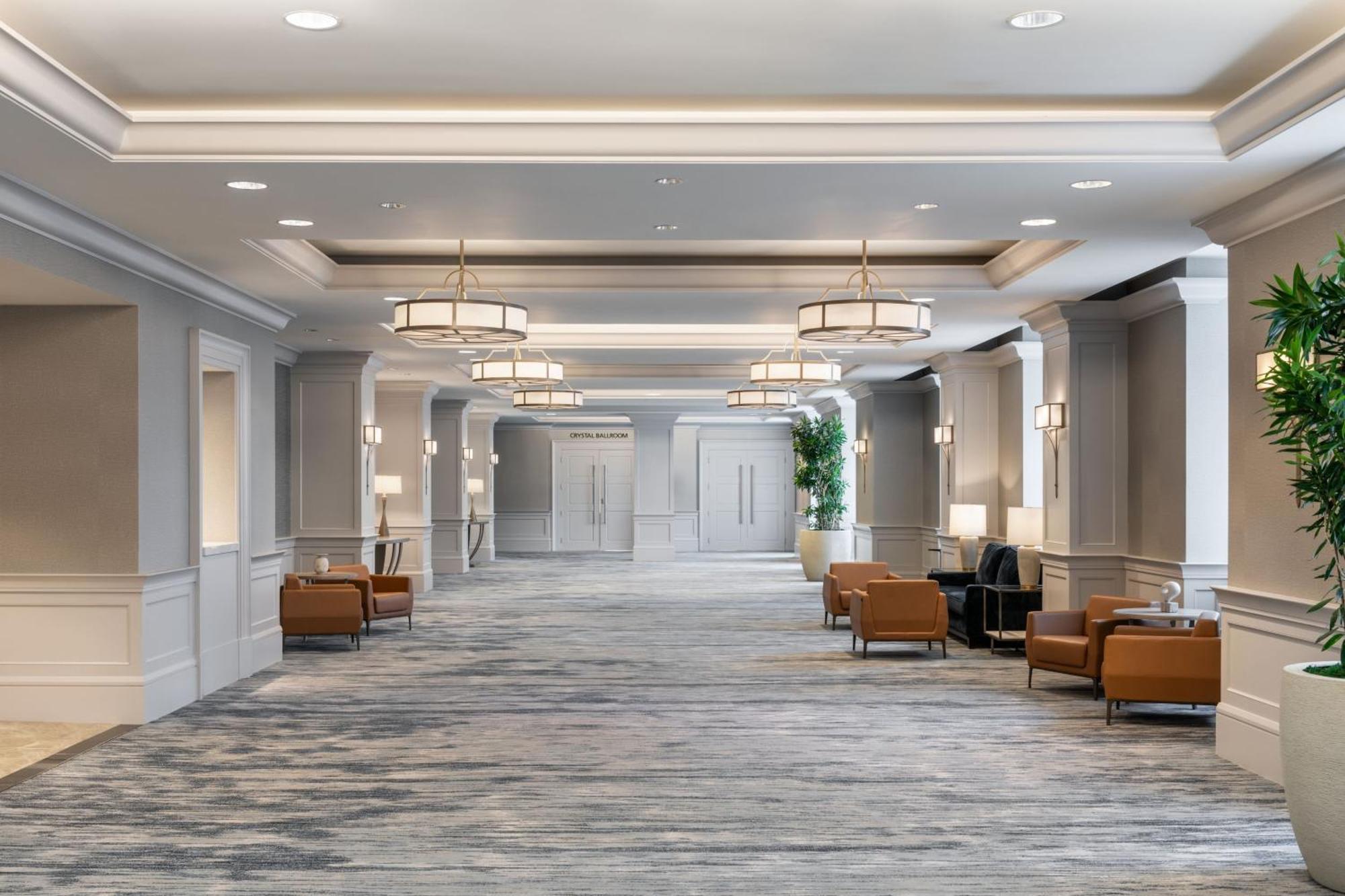 The Westin Book Cadillac Детройт Экстерьер фото