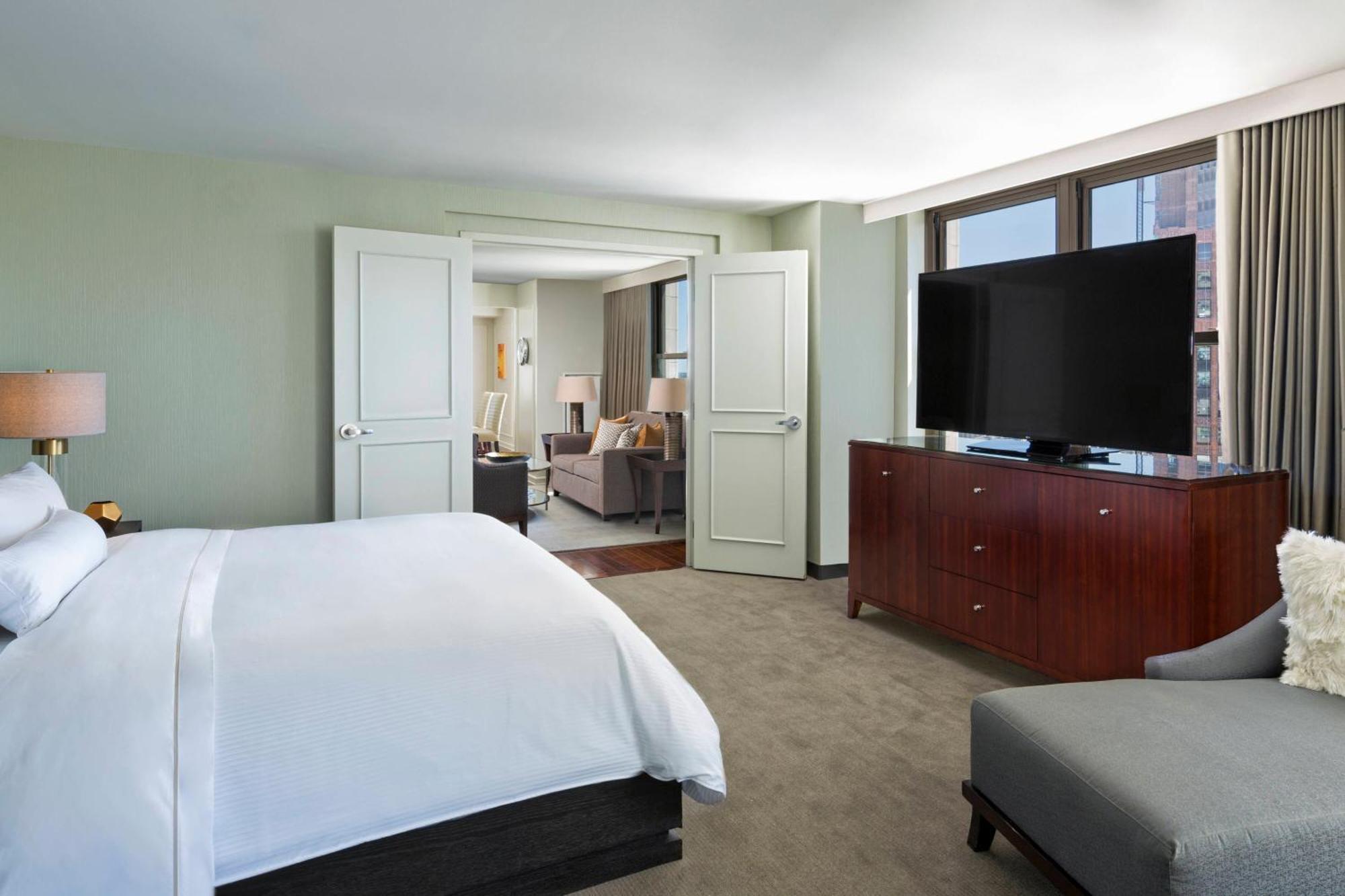 The Westin Book Cadillac Детройт Экстерьер фото